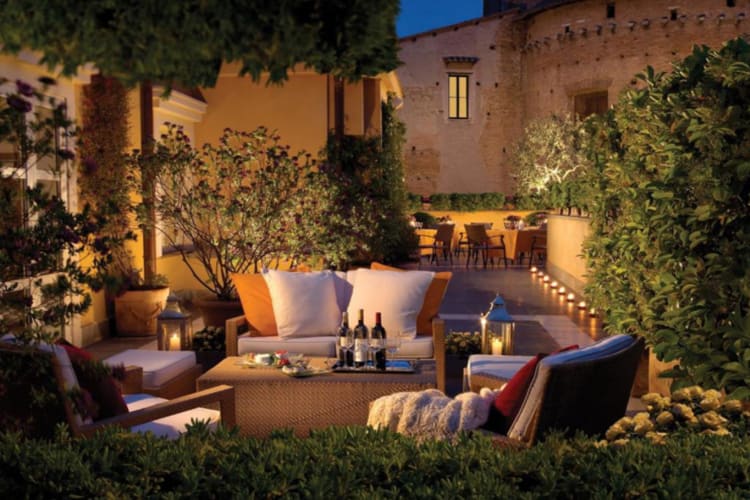 Rooftop dining